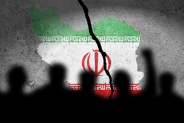 Proteste masive în Iran: zeci de morți și mii de arestări. Autoritățile au restricționat internetul