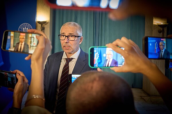 Scandal uriaș în Justiție: ministrul Radu Marinescu, acuzat de plagiat masiv