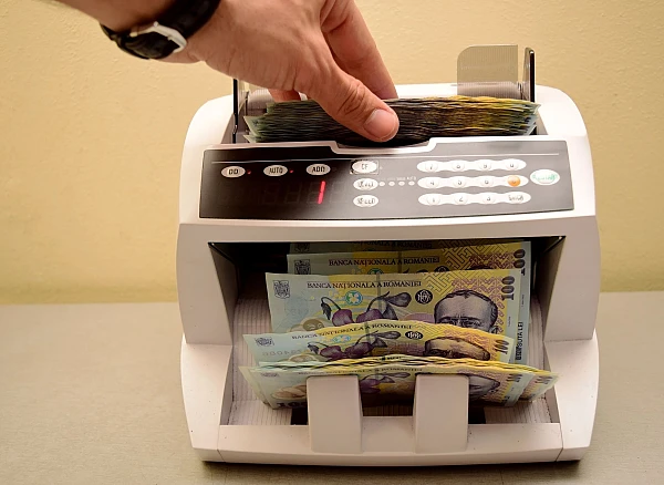 Inflația lovește dur: taxe mai mari, venituri în scădere și impozite record în 2026