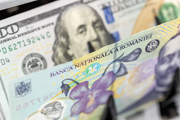 Curs BNR, 14 ianuarie 2026. Euro stabil, dolarul și aurul urcă vizibil