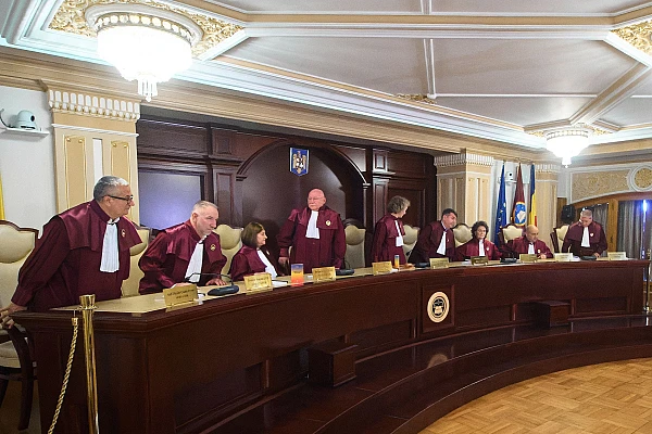 CCR decide azi asupra legii pensiilor magistraților, după trei amânări. ICCJ avertizează: „Pensia de serviciu este anulată”
