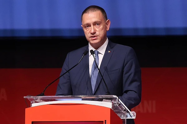 Mihai Fifor îl atacă pe Ilie Bolojan după sondajul CURS și cere plecarea Guvernului