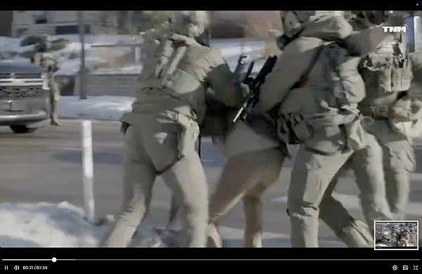 Noi imagini arată altercația dintre Alex Pretti și agenți federali, cu 11 zile înainte de a fi ucis