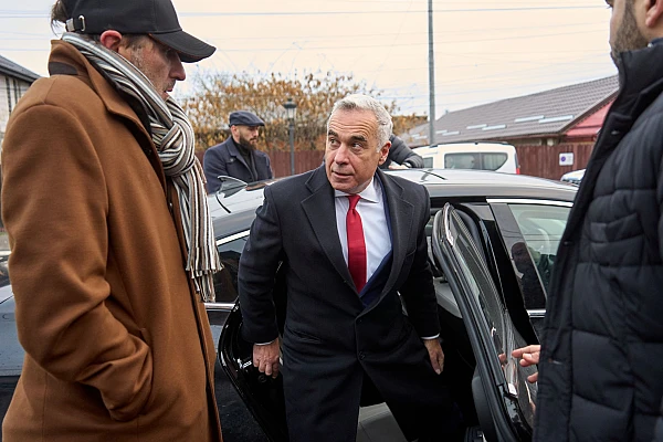 Călin Georgescu după ieșirea la Judecătoria Sectorului 1: „Adevărul mântuiește, minciuna ucide”