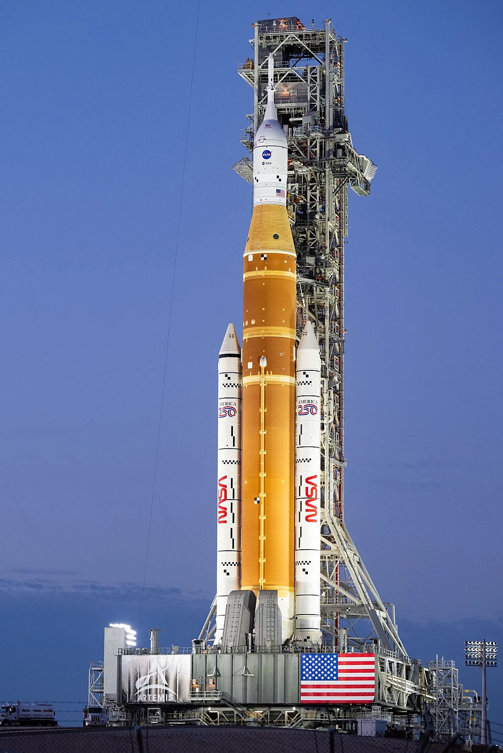 Racheta misiunii Artemis II.